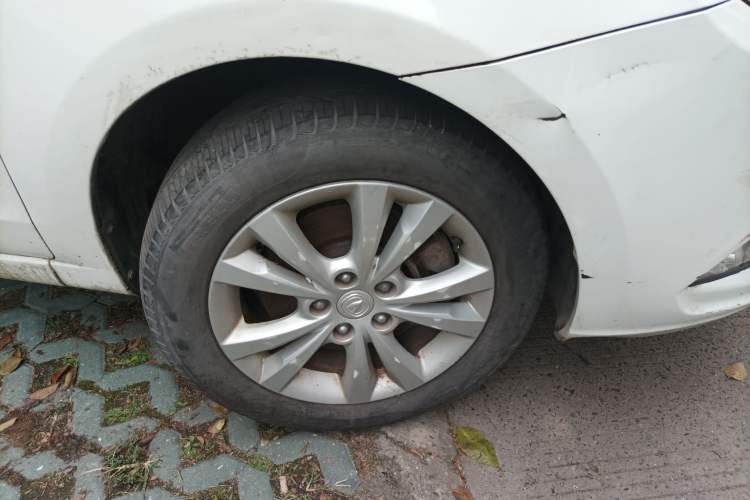 Used CHANGAN Eado New Energy 2018 EV300 Enjoyment Model Right Front Wheel Hub