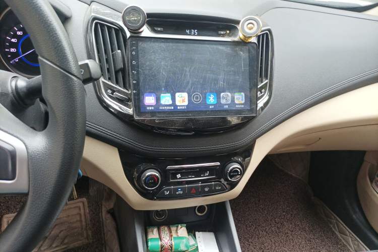 Used CHANGAN Eado New Energy 2018 EV300 Enjoyment Model Audio And AC Panel