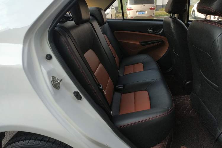 Used Geely Auto Diamond 2016 1.5L Manual Elite Edition