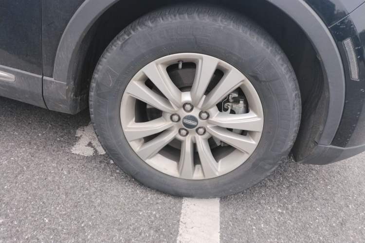 Used Lincoln MKX 2017 2.0T Two-Wheel Drive Deluxe Edition