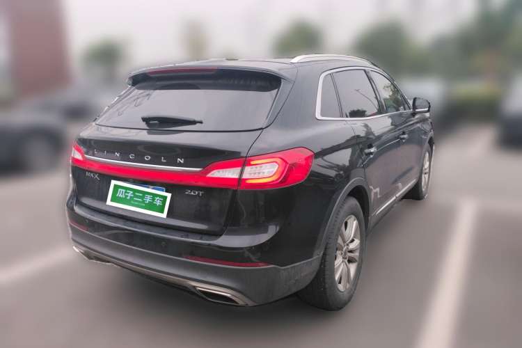 Used Lincoln MKX 2017 2.0T Two-Wheel Drive Deluxe Edition