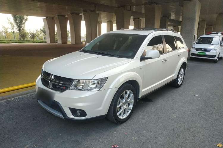 Used Dodge Journey 2013 2.4L Two-Wheel Drive Luxury Version