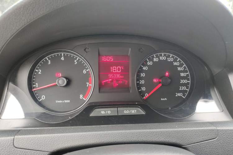 Used Volkswagen Santana 2013 1.4L Manual Fashion Edition