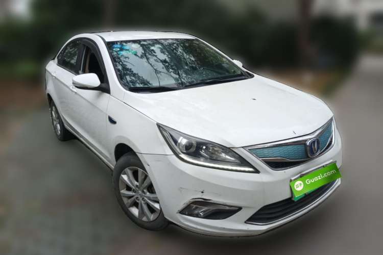 Used CHANGAN Eado New Energy 2018 EV300 Enjoyment Model Front Right 45 Deg