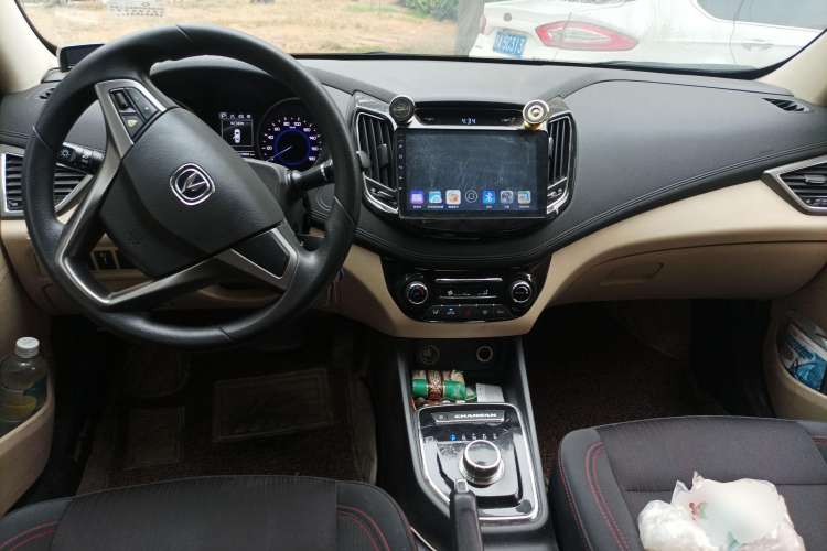 Used CHANGAN Eado New Energy 2018 EV300 Enjoyment Model Center Console