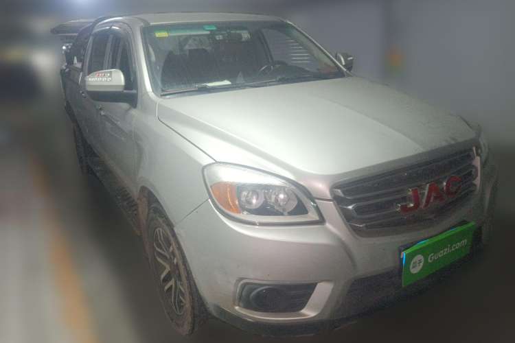 Used JAC T6 2018 2.0T Diesel China V Standard Four-Wheel Drive Luxury Version with Extended Wheelbase HFC4DB2-1D1