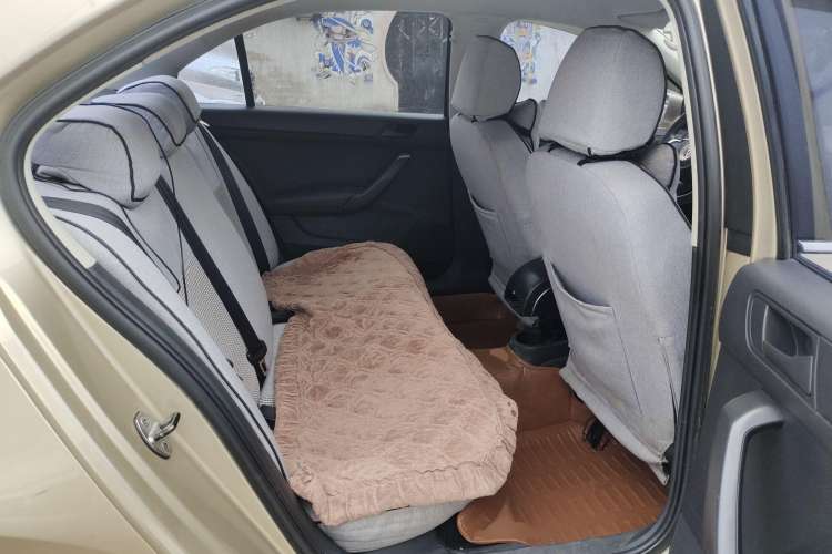 Used Volkswagen Santana 2013 1.4L Manual Fashion Edition