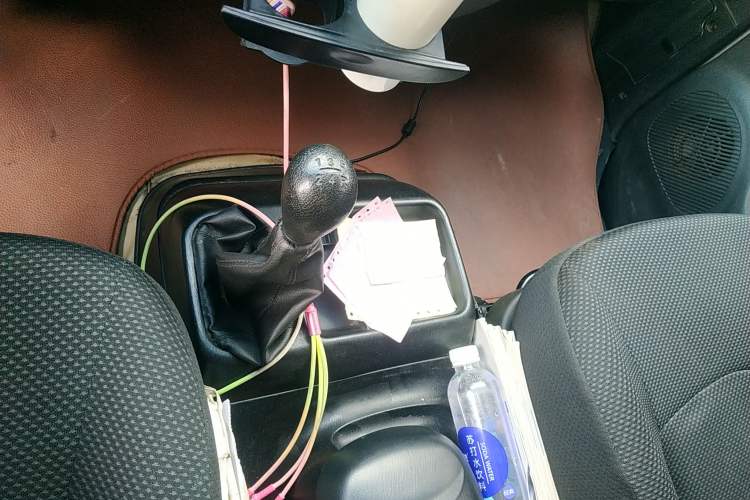 Used JAC Refine 2015 2.0L Shuttle Gasoline Long-Wheelbase Standard Version HFC4GA3-3D
