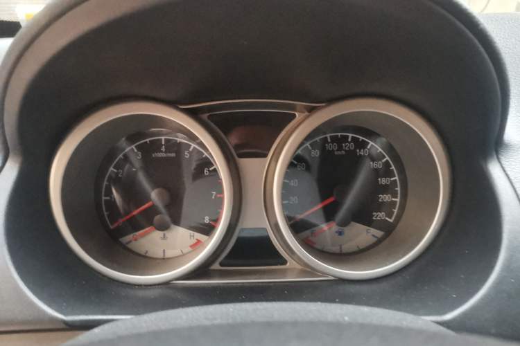 Used Geely Auto GX7 2012 2.4L Automatic Executive Version
