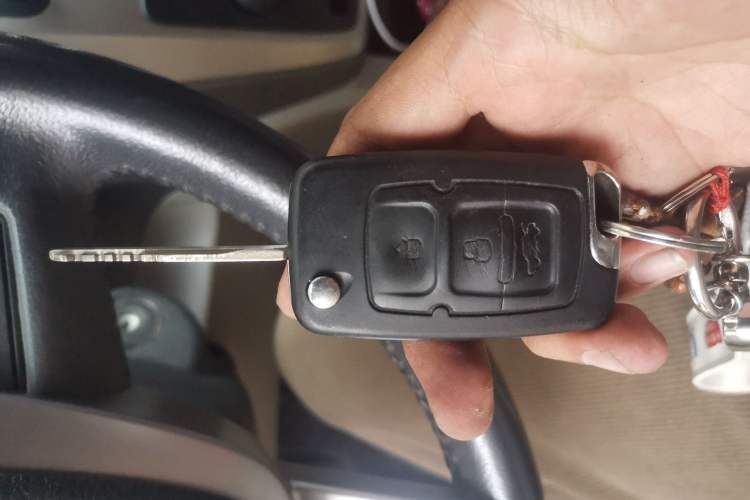 Used Geely Auto GX7 2012 2.4L Automatic Executive Version
