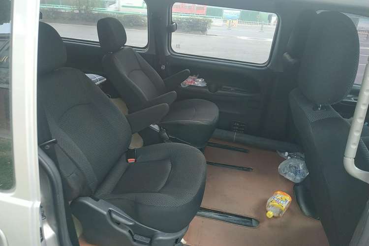 Used JAC Refine 2015 2.0L Shuttle Gasoline Long-Wheelbase Standard Version HFC4GA3-3D
