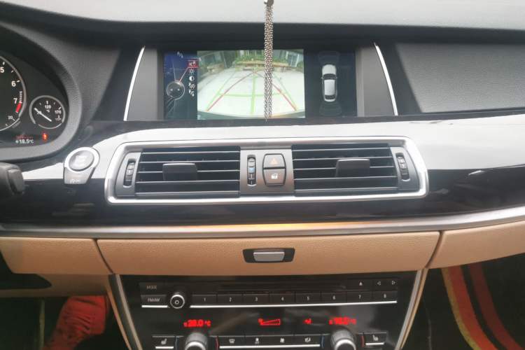 Used BMW 5 Series GT 2014 528i Leading Model