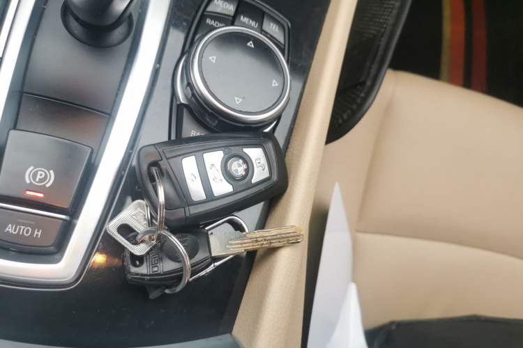 Used BMW 5 Series GT 2014 528i Leading Model