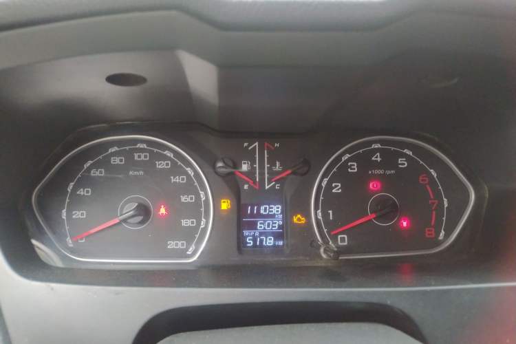 Used Leopaard Q6 2015 2.4L Manual 4x4 Excellence Edition Odometer Close Up