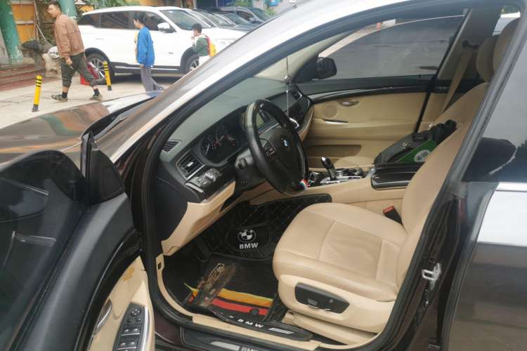 Used BMW 5 Series GT 2014 528i Leading Model