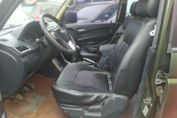 Used Leopaard Q6 2015 2.4L Manual 4x4 Excellence Edition Left Front Seat