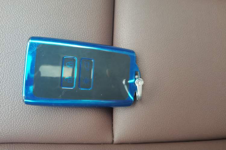 Used Renault Kadjar 2017 2.0L Two-Wheel-Drive Leading Edition
