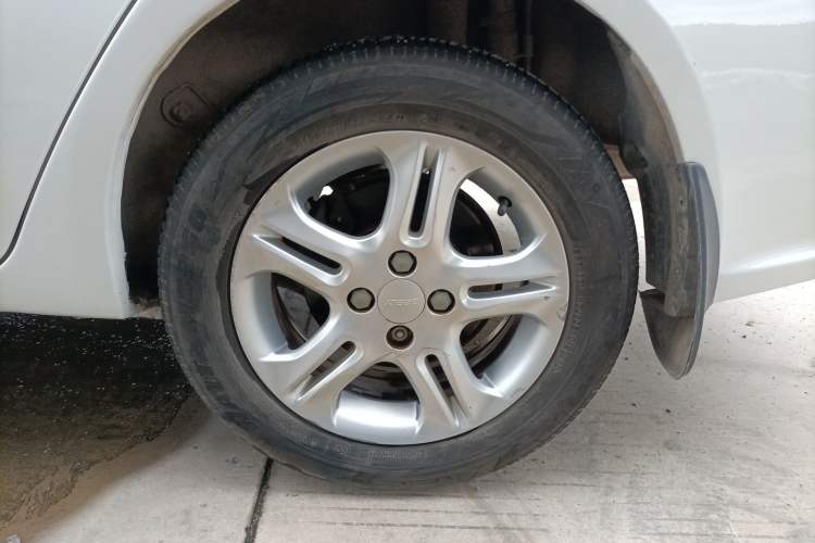 Used Geely Auto Diamond 2014 Sedan 1.5L Manual Entry-Level Model
