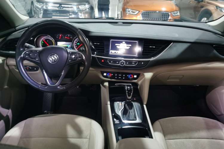 Used Buick Regal 2017 30H Luxury Version