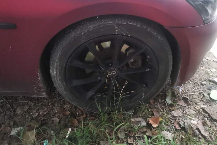 Used Infiniti G Series 2009 G37 Right Front Wheel Hub