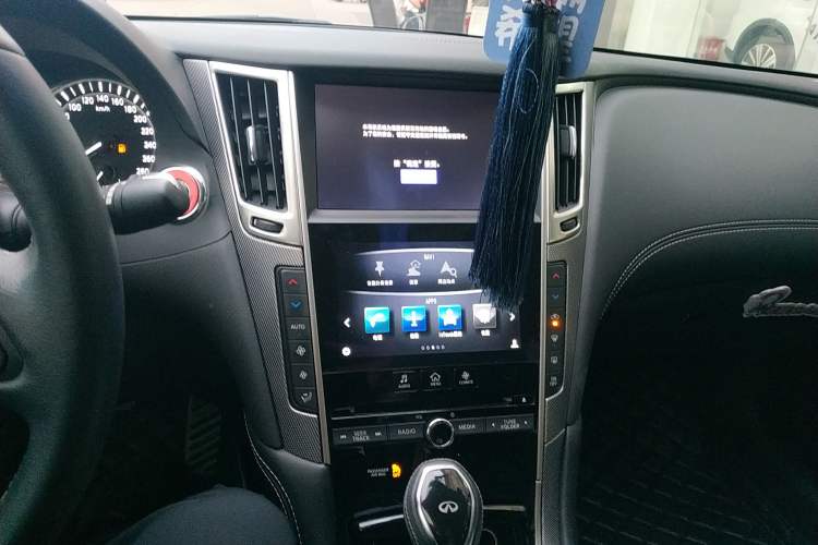 Used Infiniti Q50L 2018 2.0T Enjoyment Edition China V standard