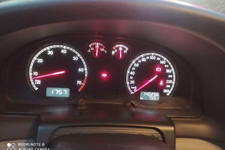 Used Volkswagen Passat 2009 2.0L MFI Manual Luxury Edition
