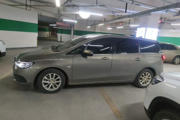 Used Buick GL6 2018 18T 6-Seater Luxury Model