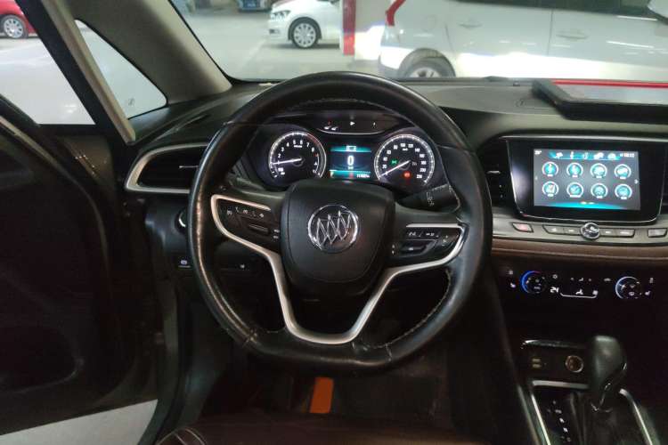 Used Buick GL6 2018 18T 6-Seater Luxury Model