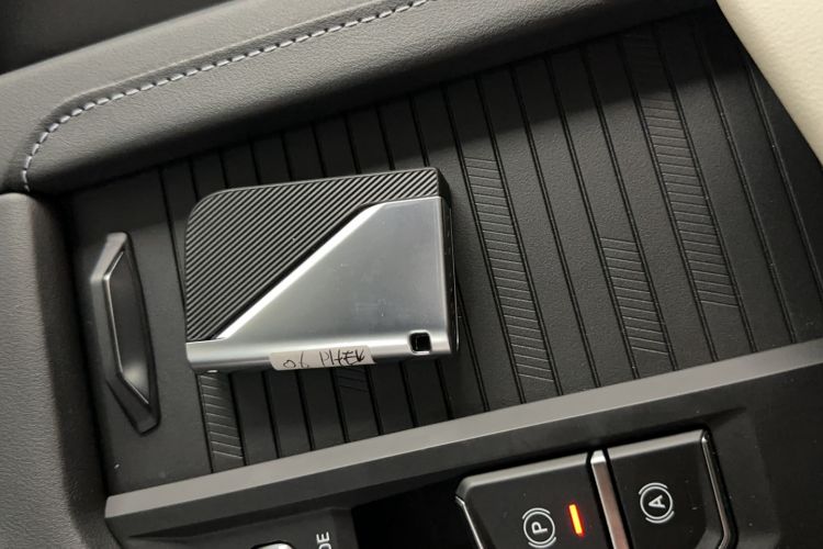 Used Lynk & Co 06 EM-P 2022 PHEV Shero Pink Special Edition