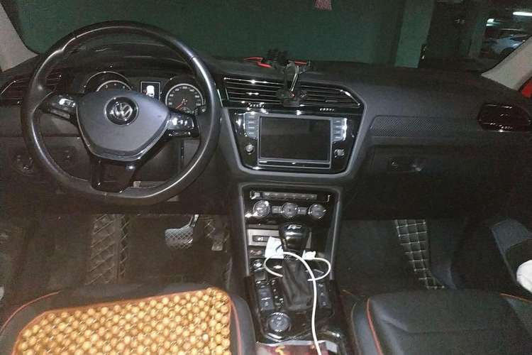 Used Volkswagen Tiguan L 2017 380TSI Automatic All-Wheel Drive Supreme Flagship Edition
