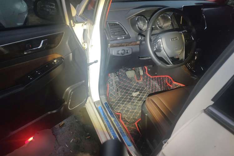 Used Lifan Auto Xuanlang 2017 1.5T Automatic Comfort Model
