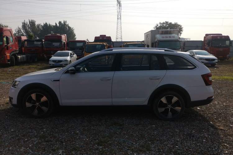 Used Skoda Octavia 2018 Station Wagon TSI280 DSG Luxury Edition