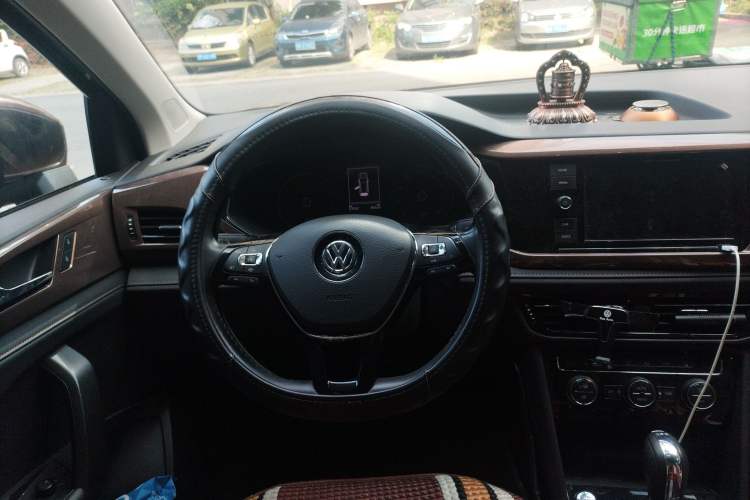 Used Volkswagen Tharu 2019 280TSI Two-Wheel Drive Luxury Version China VI Standard