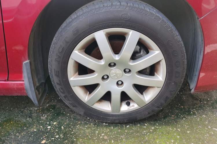 Used Peugeot 308 2014 Enjoy Edition Classic 1.6L Automatic Premium Model
