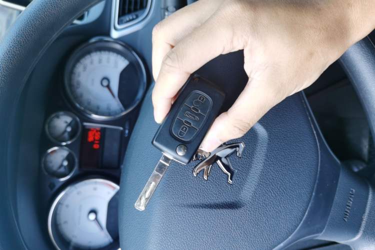 Used Peugeot 308 2014 Enjoy Edition Classic 1.6L Automatic Premium Model
