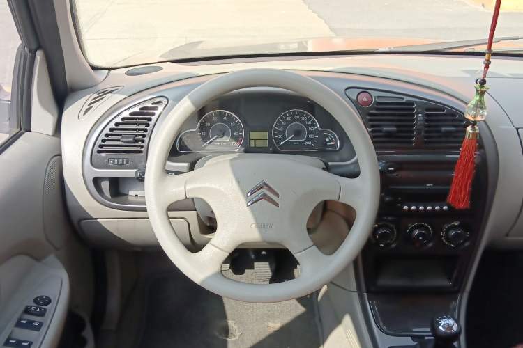 Used Citroen Elysee 2013 Sedan Classic 1.6L Manual Tech Edition