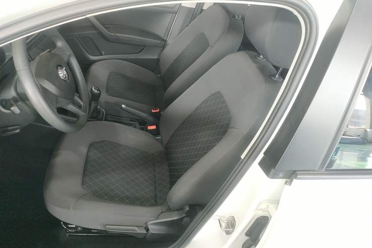 Used Skoda Rapid 2019 Revised Version 1.5L Manual Standard Edition China VI