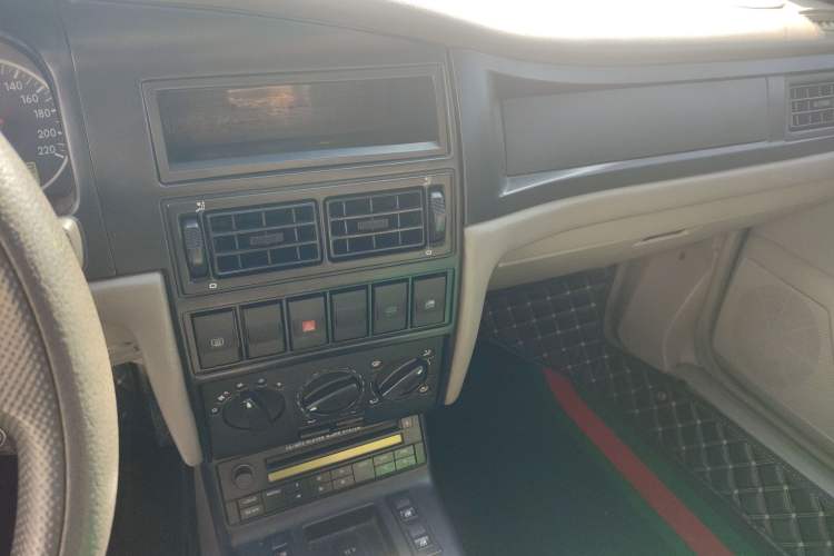 Used Volkswagen Santana Vista 2008 1.8L Manual Sishang Model