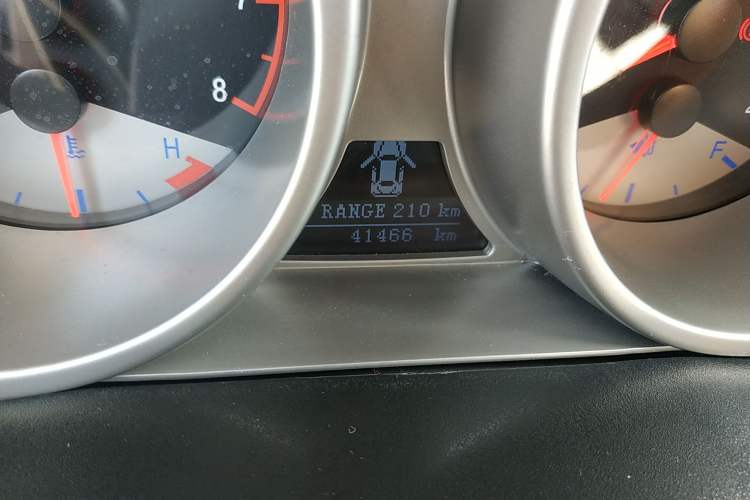 Used Geely Auto GX7 2012 1.8L Manual Elite Model
