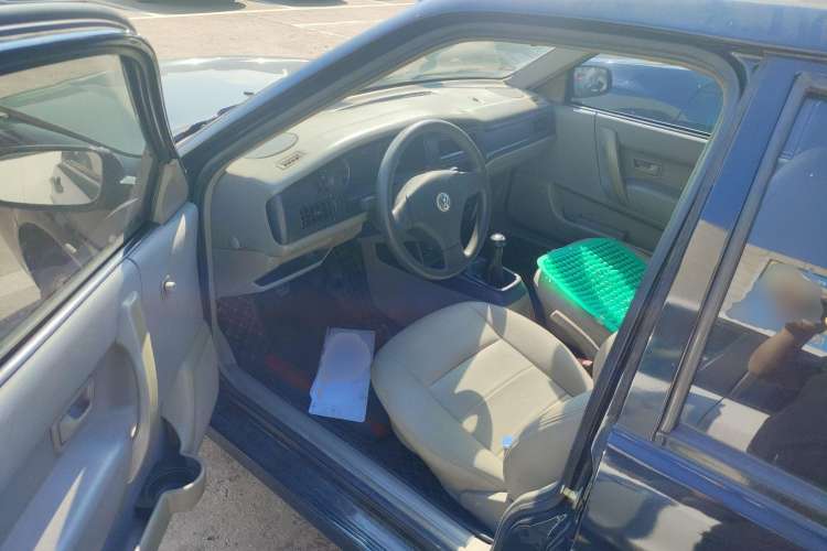 Used Volkswagen Santana Vista 2008 1.8L Manual Sishang Model