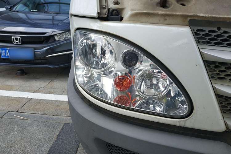 Used Iveco Power Daily 2017 2.5T Classic A32 Mid-Roof 6-7 Seater Bus 47Z5
