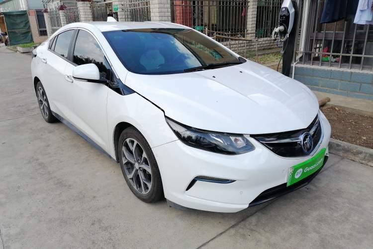 Used Buick VELITE 5 2017 Stylish Extended-Range Model