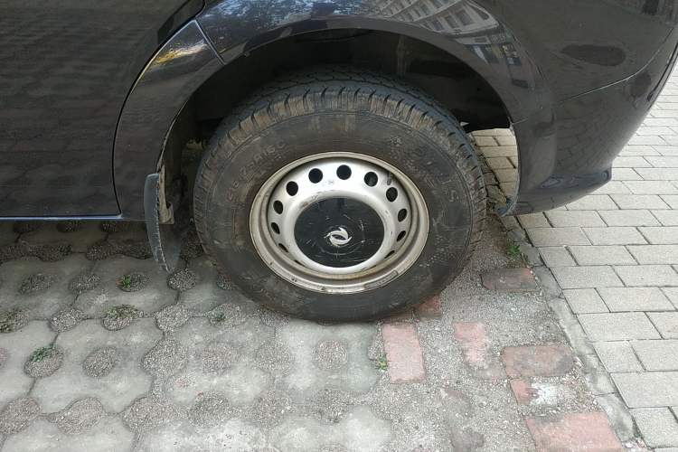 Used Dongfeng Yufeng 2016 2.5T Lingyun Edition Yulibao Long Wheelbase High-Roof National V ZD25
