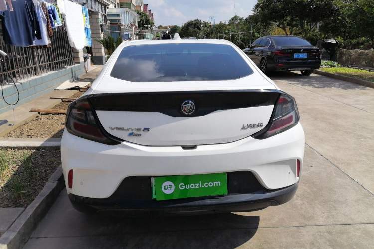 Used Buick VELITE 5 2017 Stylish Extended-Range Model