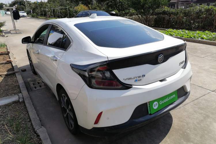 Used Buick VELITE 5 2017 Stylish Extended-Range Model