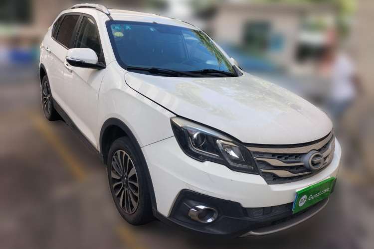 Used GAC Trumpchi GS5 Super 2016 1.8T Automatic Two-Wheel Drive Anniversary Edition Front Right 45 Deg