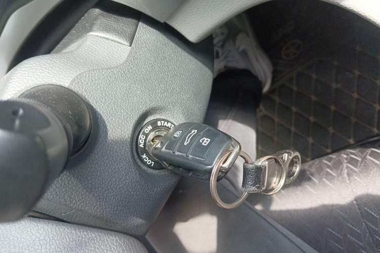 Used JAC M4 2019 Business Series 2.0L Manual - China VI Standard
