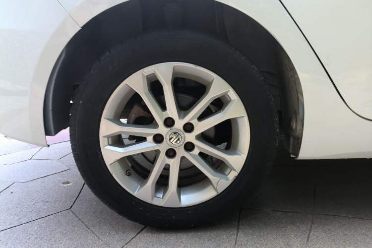 Used MG 5 2012 1.5L Automatic Luxury Edition
