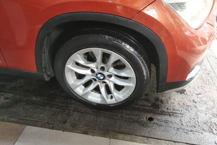 Used BMW X1 2014 sDrive18i Leading Model
