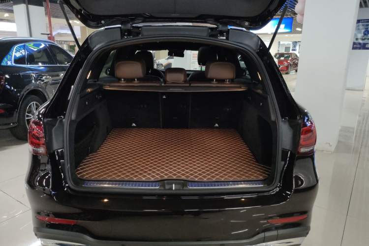 Used Mercedes-Benz GLC 2021 GLC 300 L 4MATIC Dynamic Model
